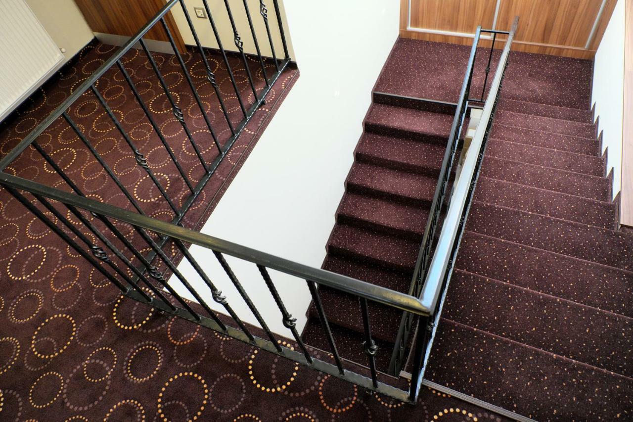 Vacz Hotel Eksteriør billede