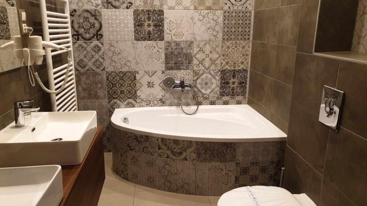 Vacz Hotel Eksteriør billede