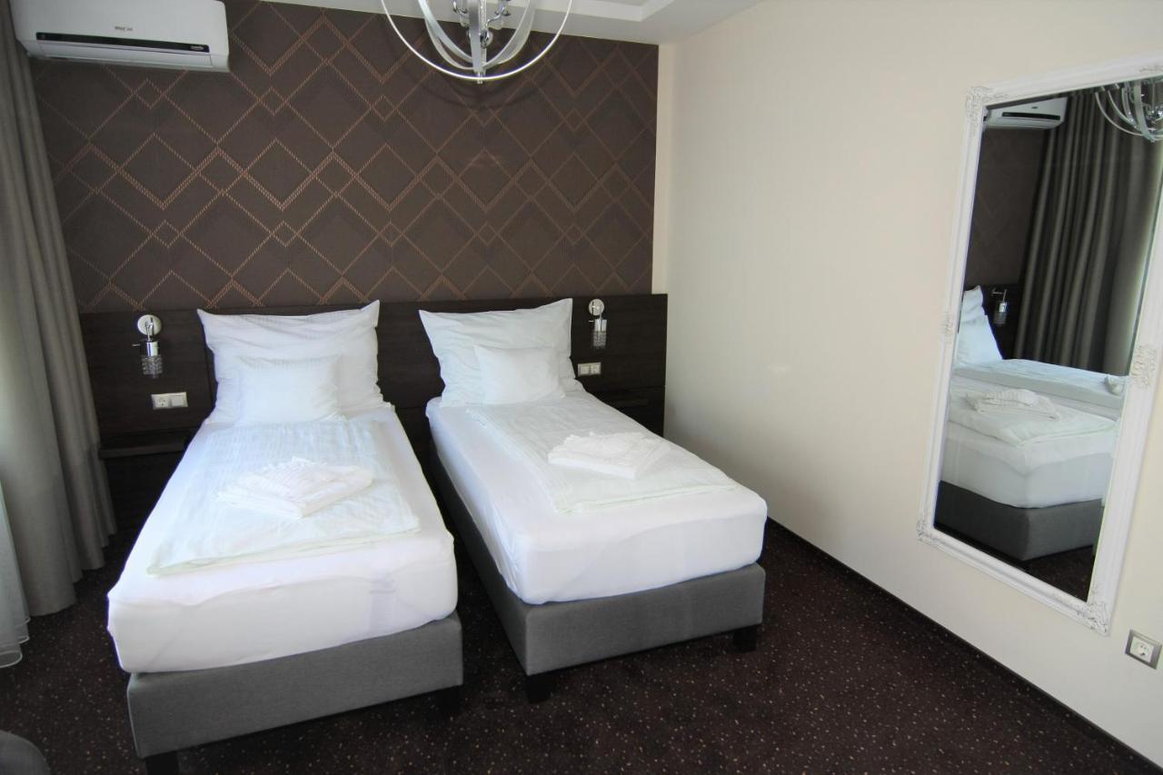 Vacz Hotel Eksteriør billede