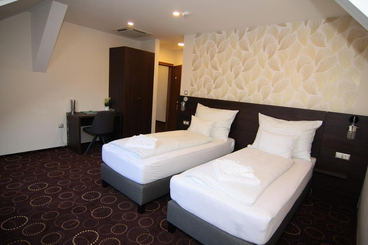 Vacz Hotel Eksteriør billede