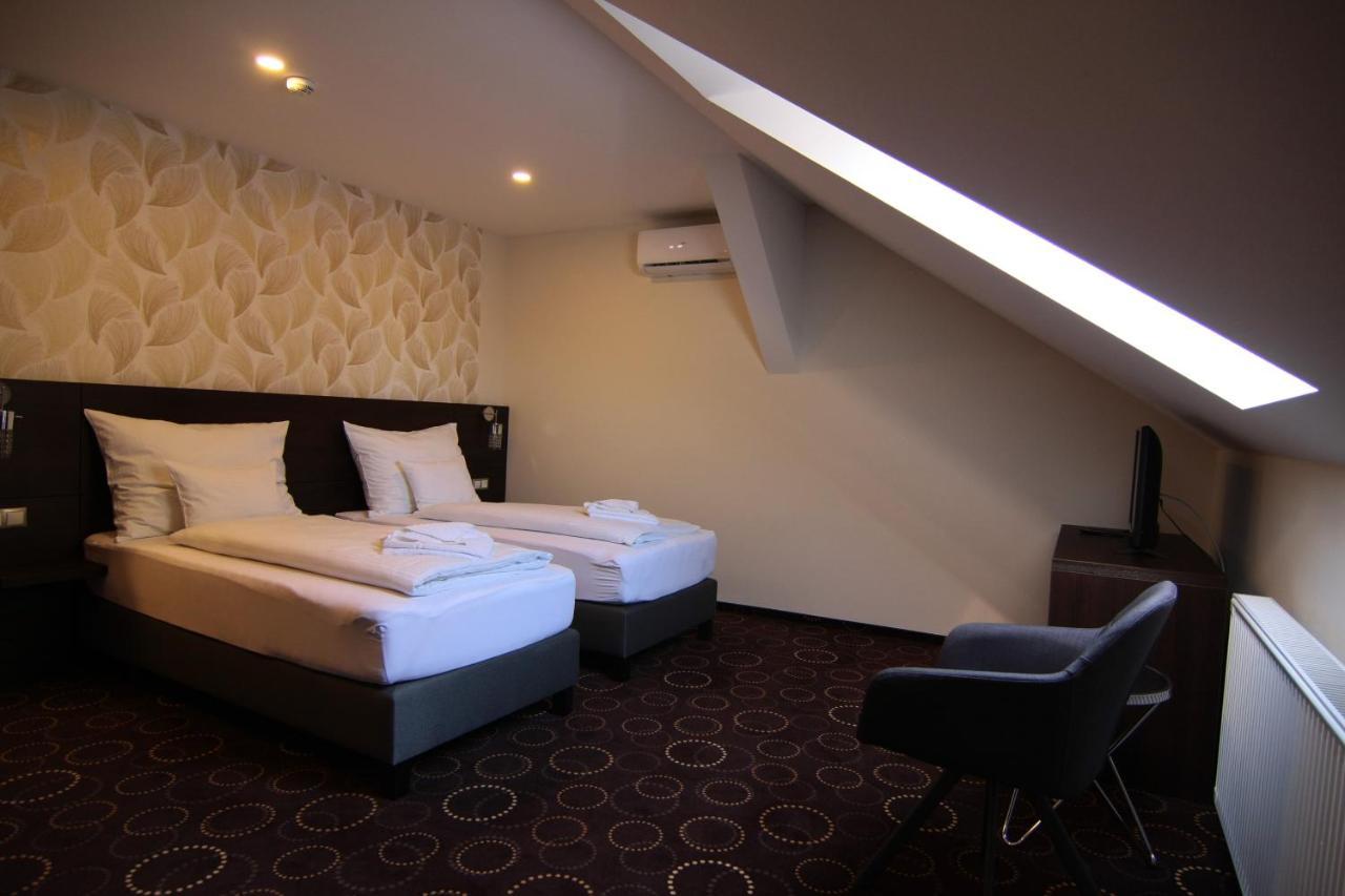 Vacz Hotel Eksteriør billede